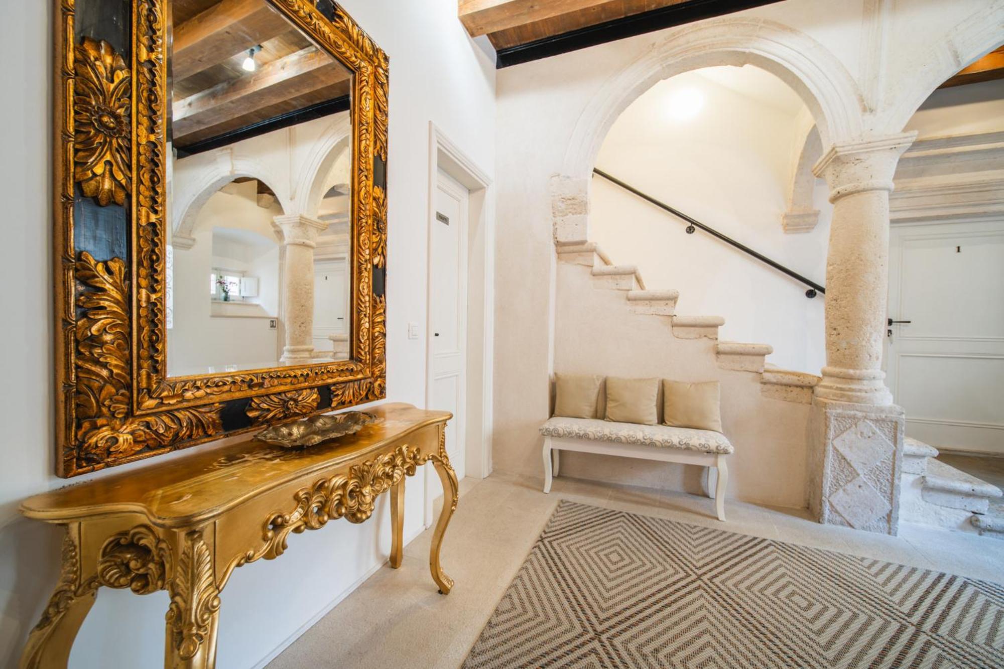 Sunce Palace Apartments With Free Offsite Parking Dubrovnik Exterior photo
