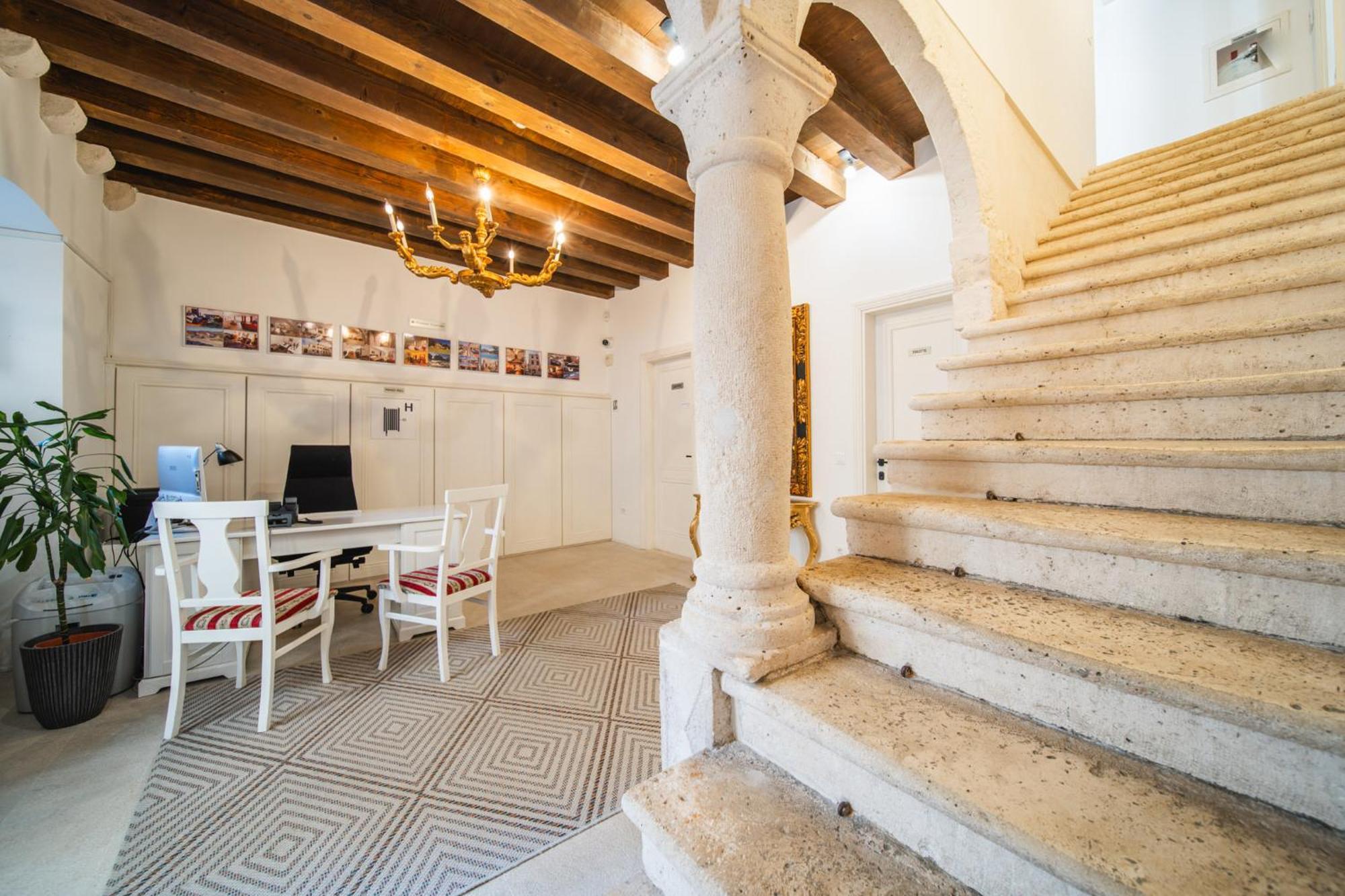 Sunce Palace Apartments With Free Offsite Parking Dubrovnik Exterior photo